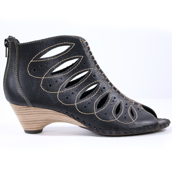 PIKOLINOS Shoes - PIKOLINOS BLACK WEDGE CUT OUT LEATHER BOOTIE